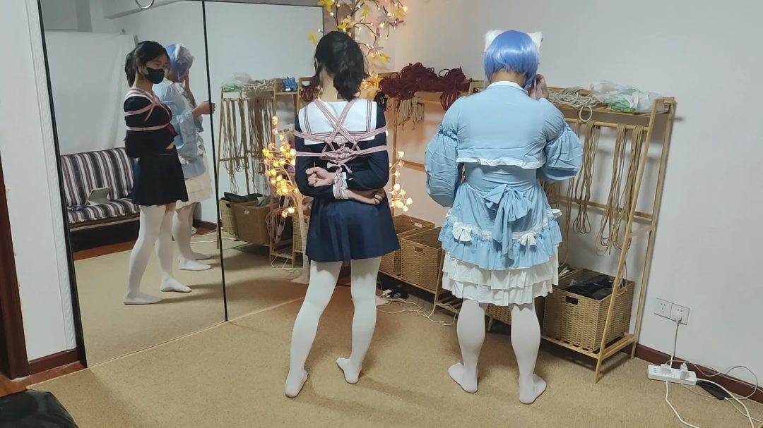 【秃鹫】水手服日式紧缚进入真空床体验-2