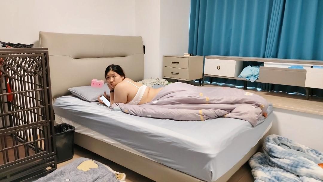 丰满的肉肉小姐姐被五花sp-2
