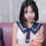 小痴女求玩弄 粉嫩足底隨便玩
