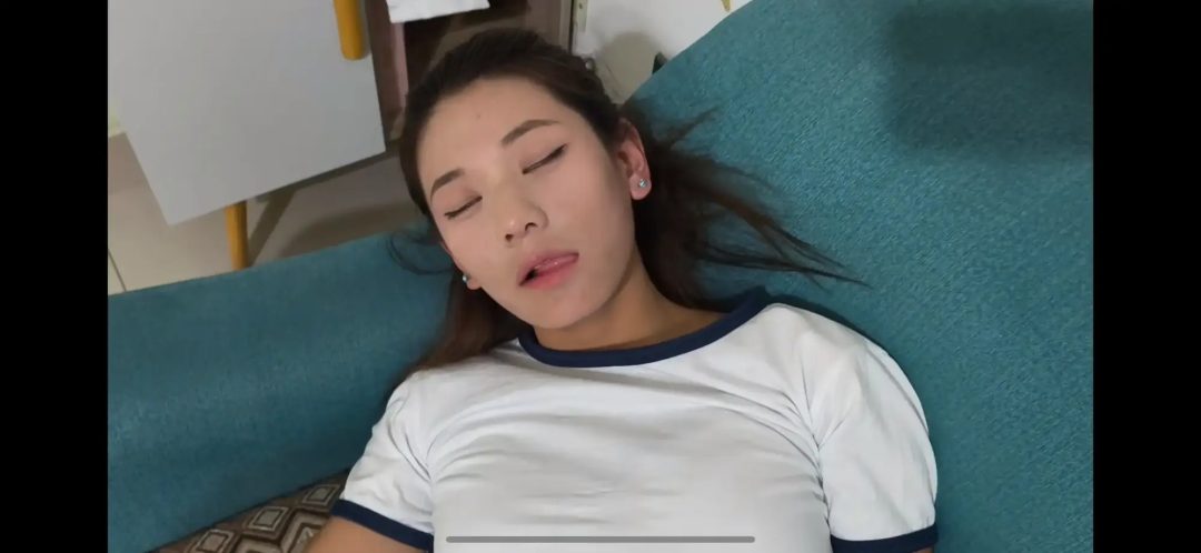(禾一工作室订制 )女学生洗脑改造日记 失禁 恋足 捆绑 堵嘴 催眠-7 (禾一工作室订制 )女学生洗脑改造日记 失禁 恋足 捆绑 堵嘴 催眠-7