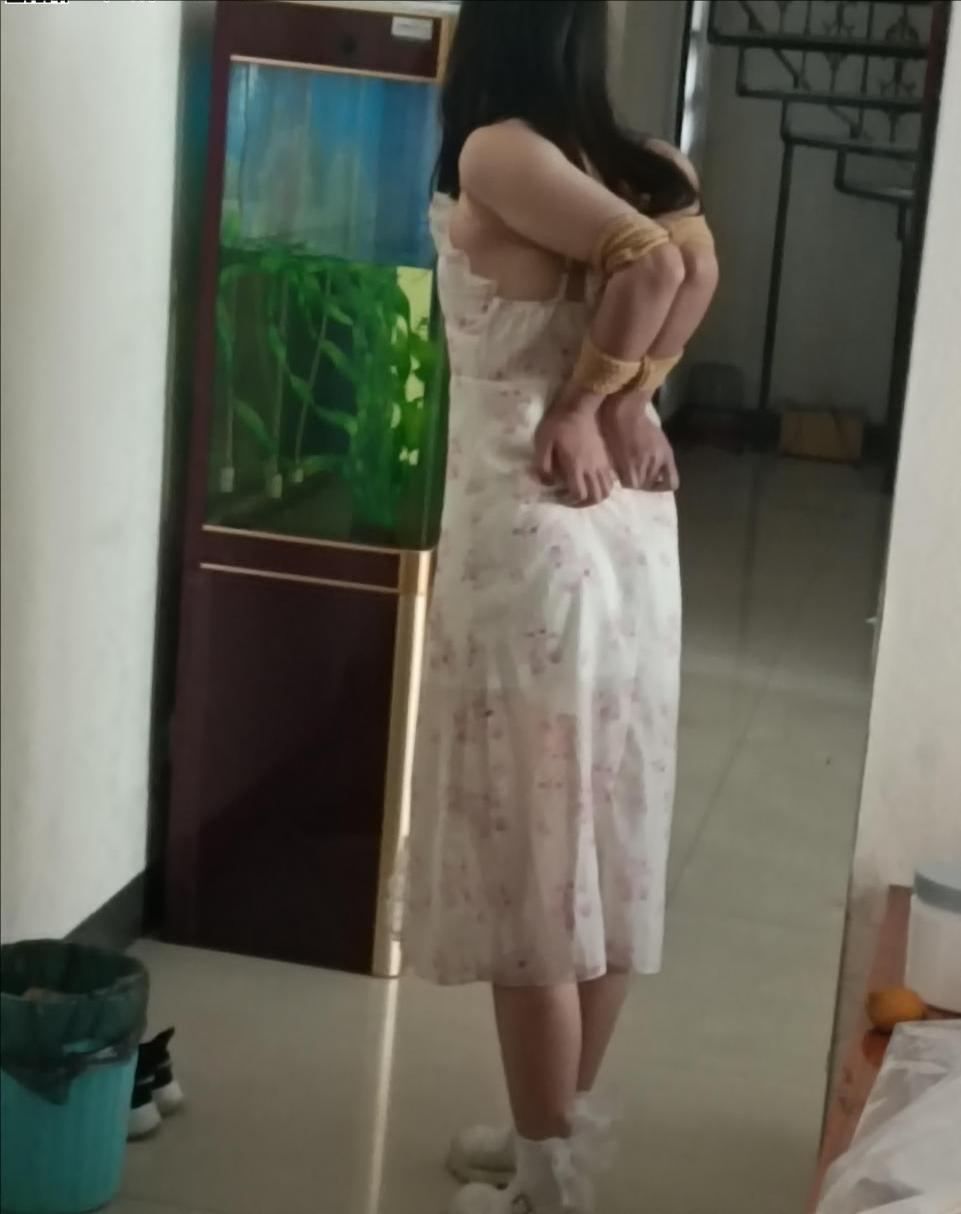 舞蹈生女孩捆绑初体验-4
