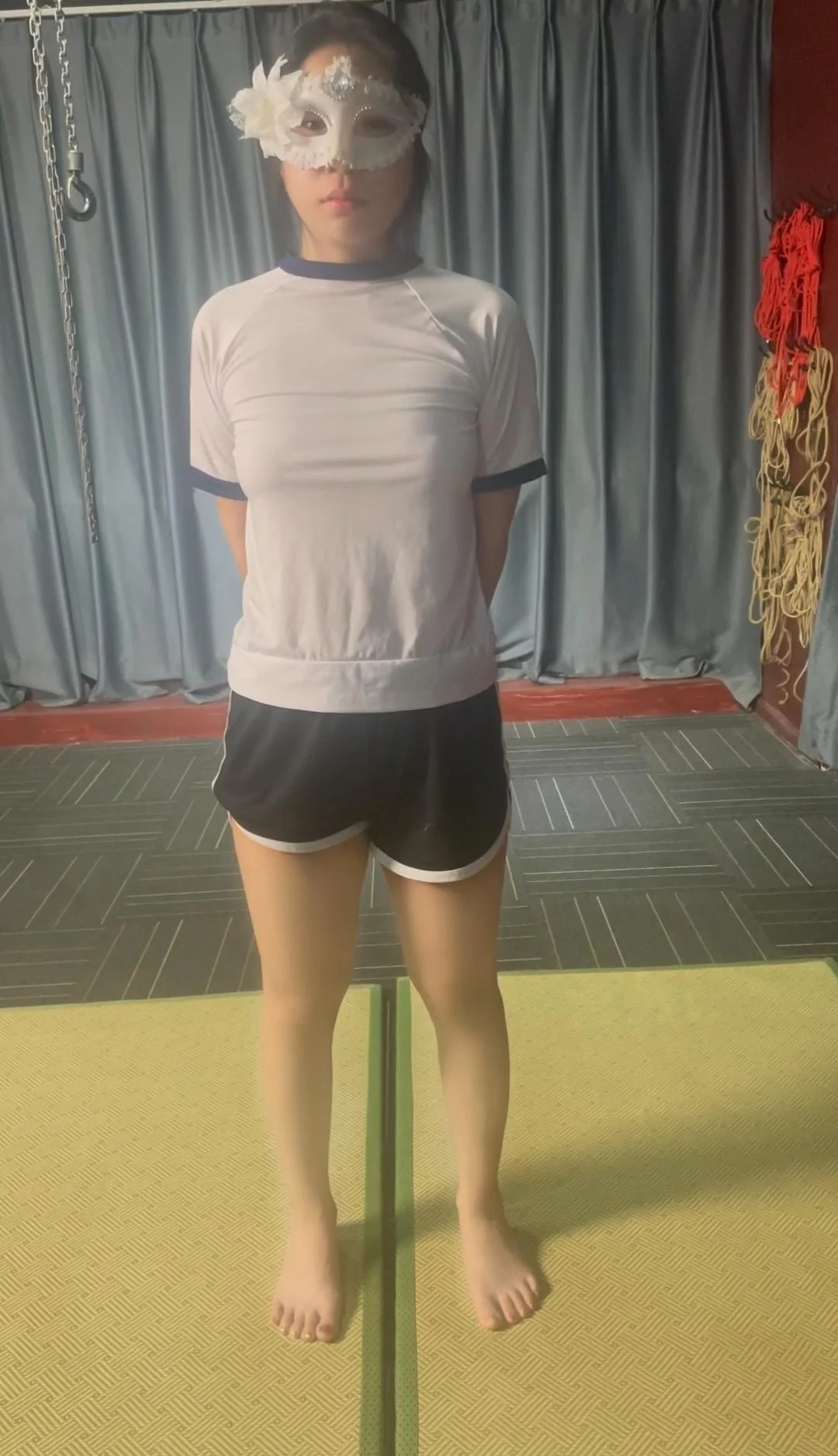 05年学生妹的td捆绑体验-5