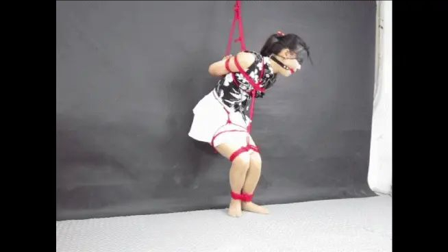 颤抖的呻吟，求饶声让人按捺不住……紧缚吊+踮脚+TK+鞭调+海老缚…-3
