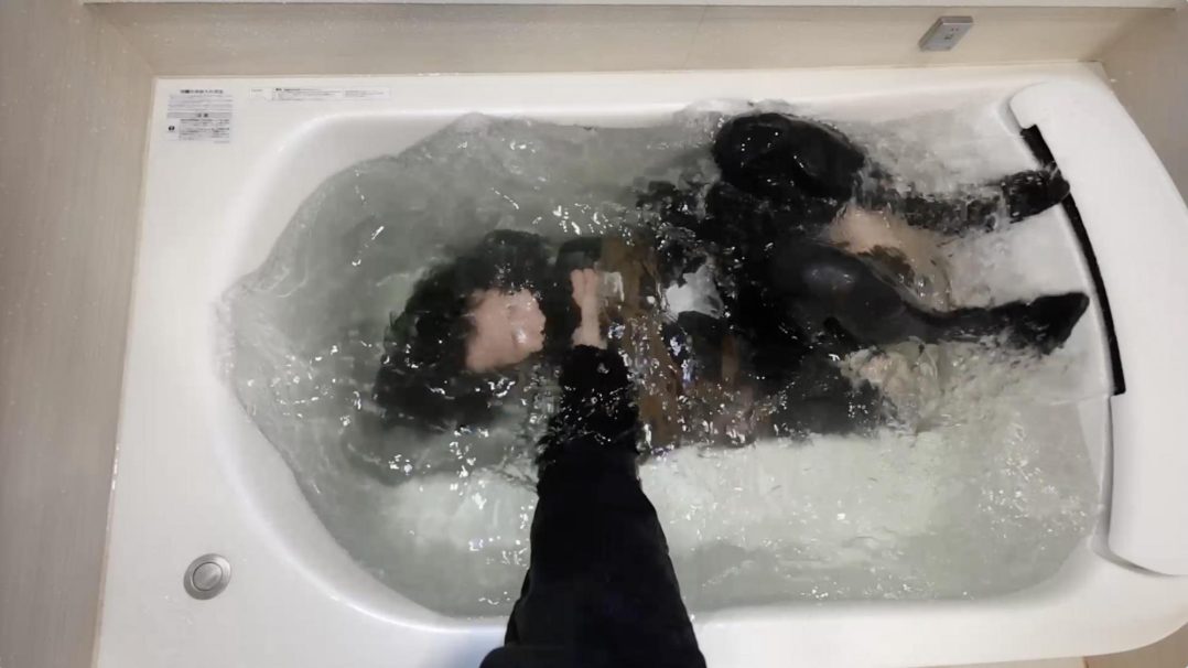 【水責め 拘束】-6