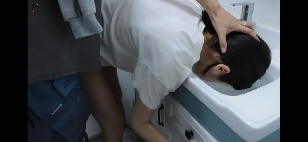 （得意客绝版模特米娅订制）美女侦探受虐记-6