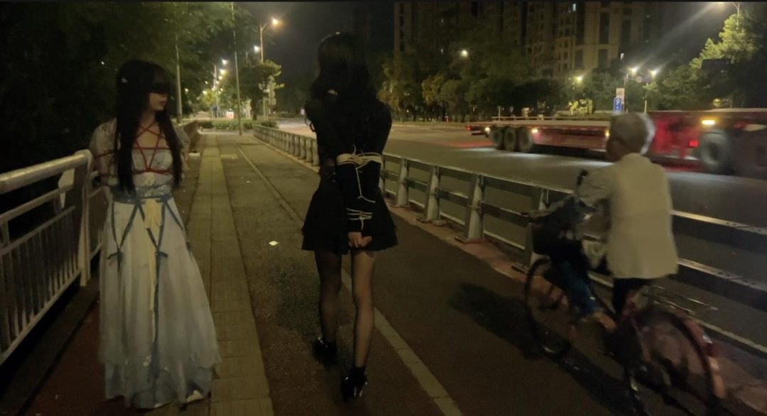 桃花岛原创之户外捆绑第二弹(桃花汉服被缚露出之仙女沦为路人观赏的剑婢!)-6 桃花岛原创之户外捆绑第二弹(桃花汉服被缚露出之仙女沦为路人观赏的剑婢!)-6