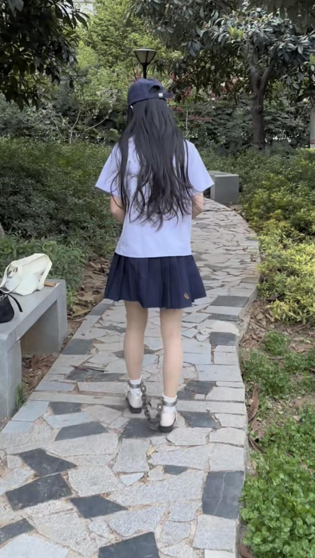 钉死镣的JK袜里丝女孩-4