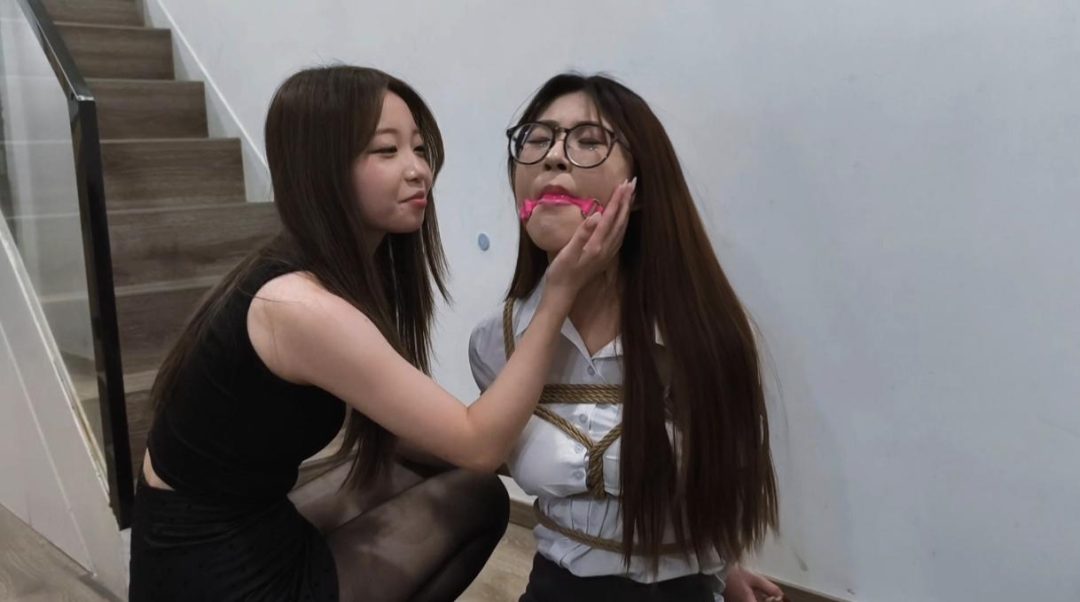 【禾一定拍】【和ol妹妹缚的戏迷情】经典百合本 两位模特演技很到位 非常有感觉-3