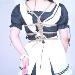 女仆装床上趴缚--白袜、TK、吻背