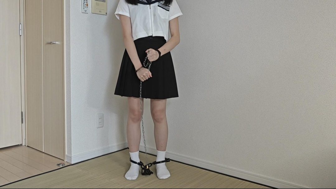jk白袜kiki黑色手铐与黑铁脚镣挣扎-3