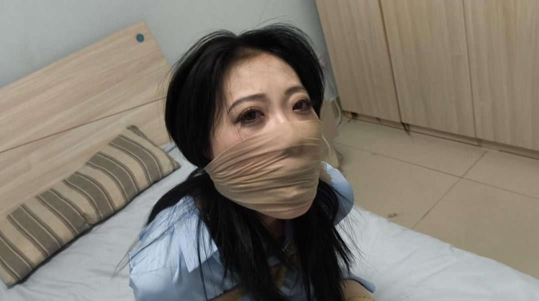 极品身材 cos女j服➕超绝肉丝➕日式紧缚+多节并腿缚+放置挣扎+挠脚心+原味丝袜堵嘴+胶布封嘴➕足控福利 挣扎同时伴随呻吟声回荡在整个房间-5