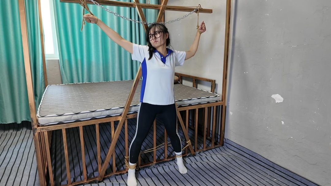 小遥打屁股-7