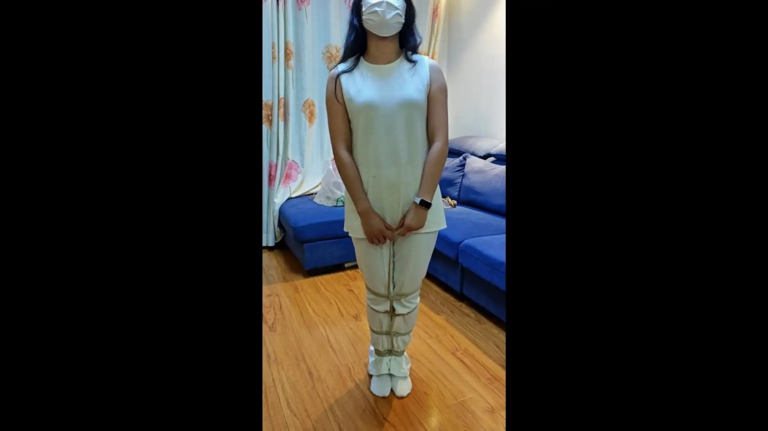 白衣白裤白袜五花并腿挣扎-4