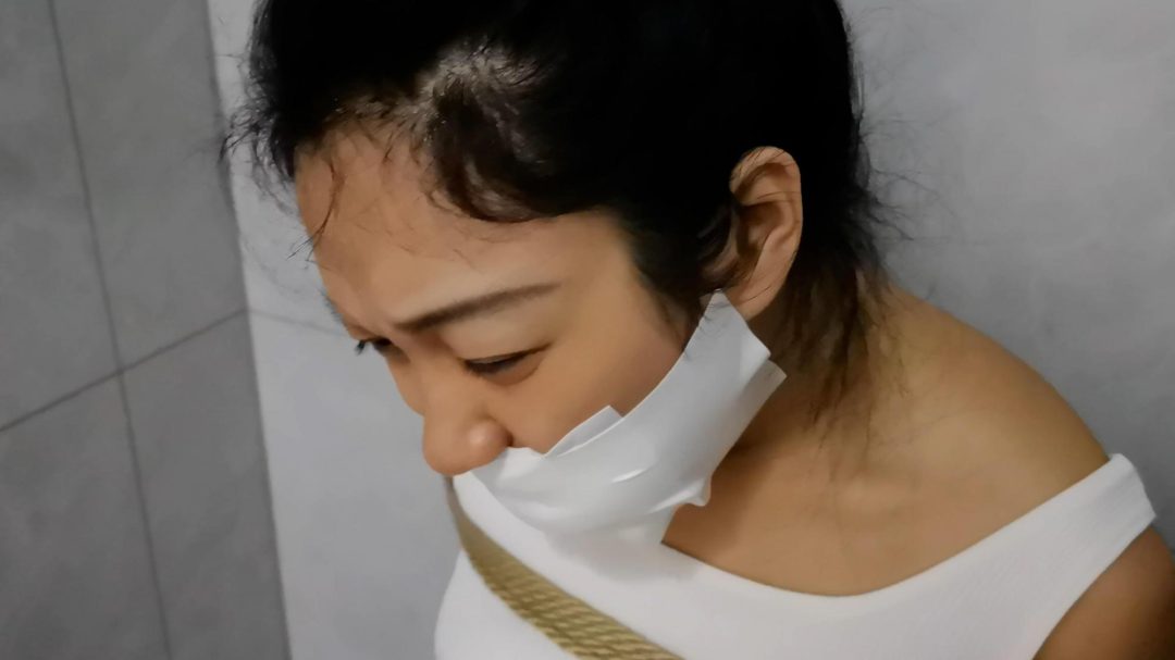 浴室水劫~紧缚捆绑、淋浴浸湿、丝袜套头后的浸水-2