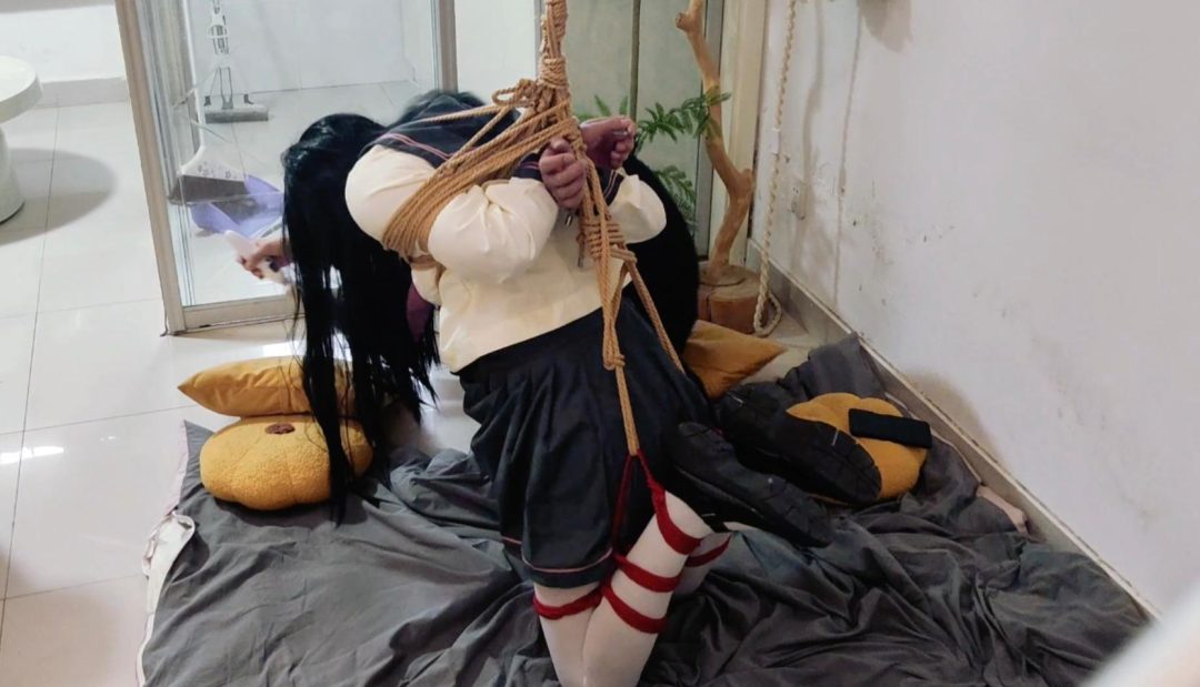 约绑 JK 水手服 分腿吊缚-2