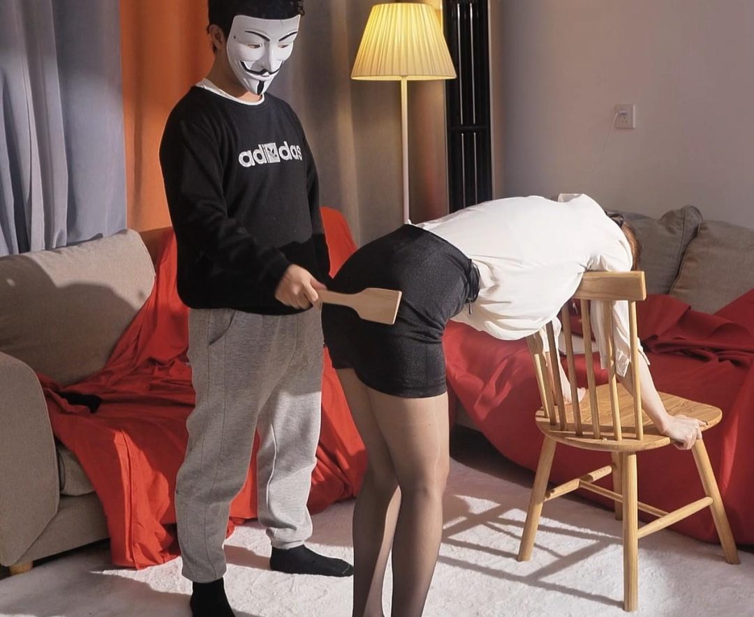 女上司 打屁股-2