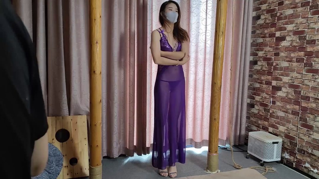 杨蕊 全身固定紫纱裙-1