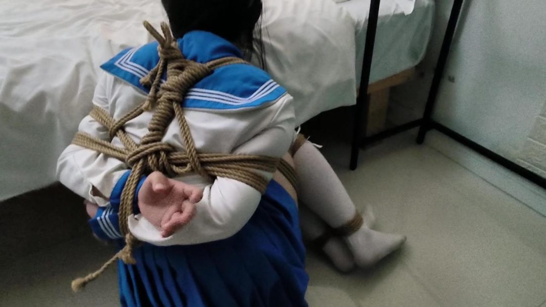 【八月の绳】紧缚状态下的移动能力状态——子鹿-7