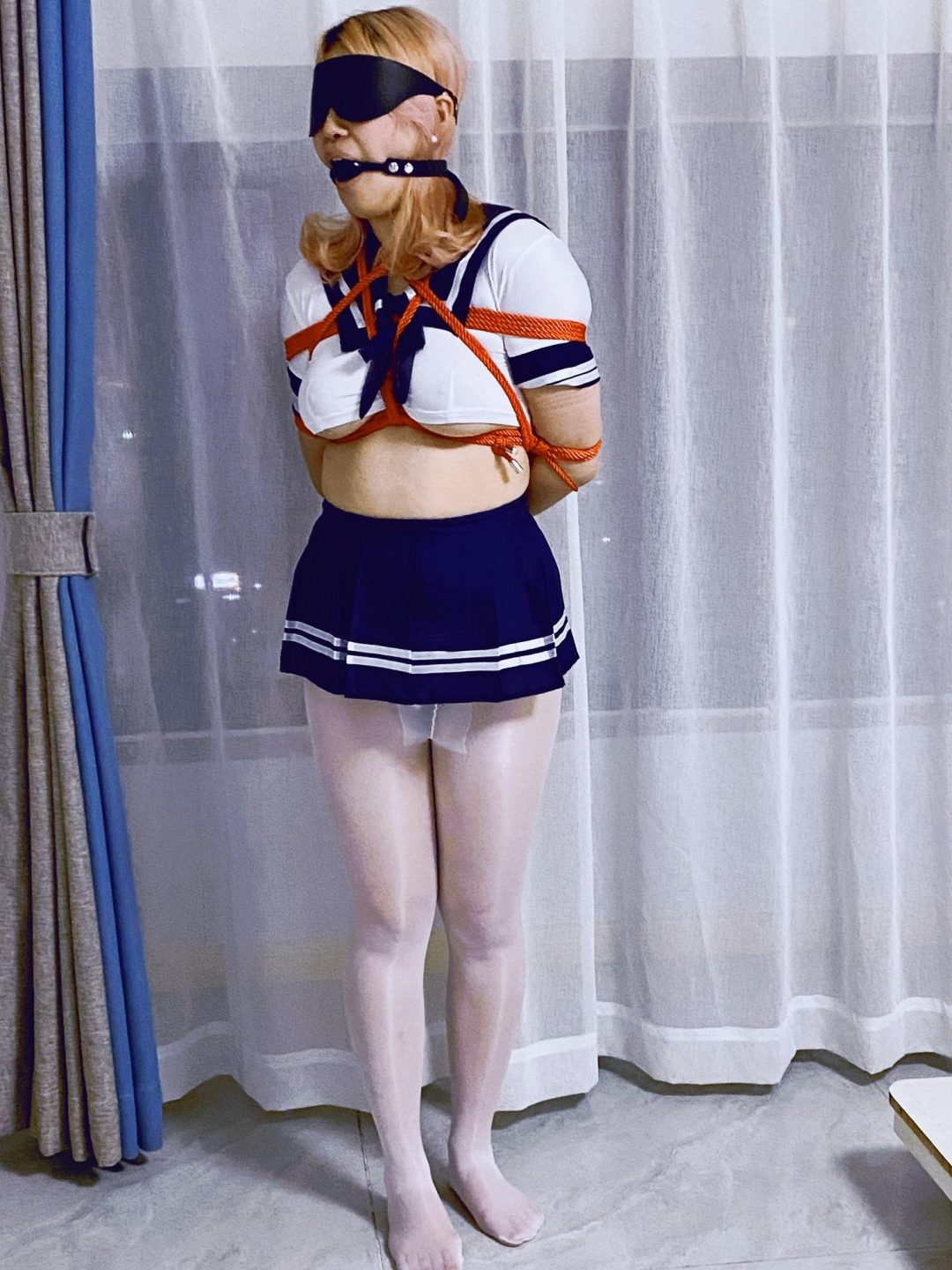 学妹Riona TJ初体验，露脐JK白丝， 呻吟不断，欲罢不能，最后喂食-5