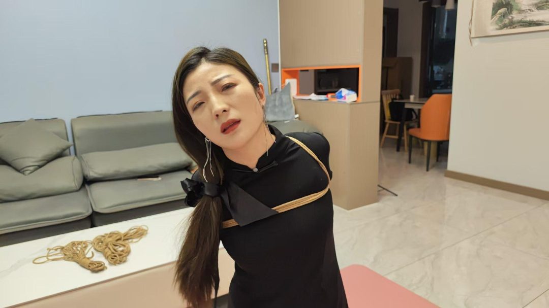 佳佳紧缚训练一-1