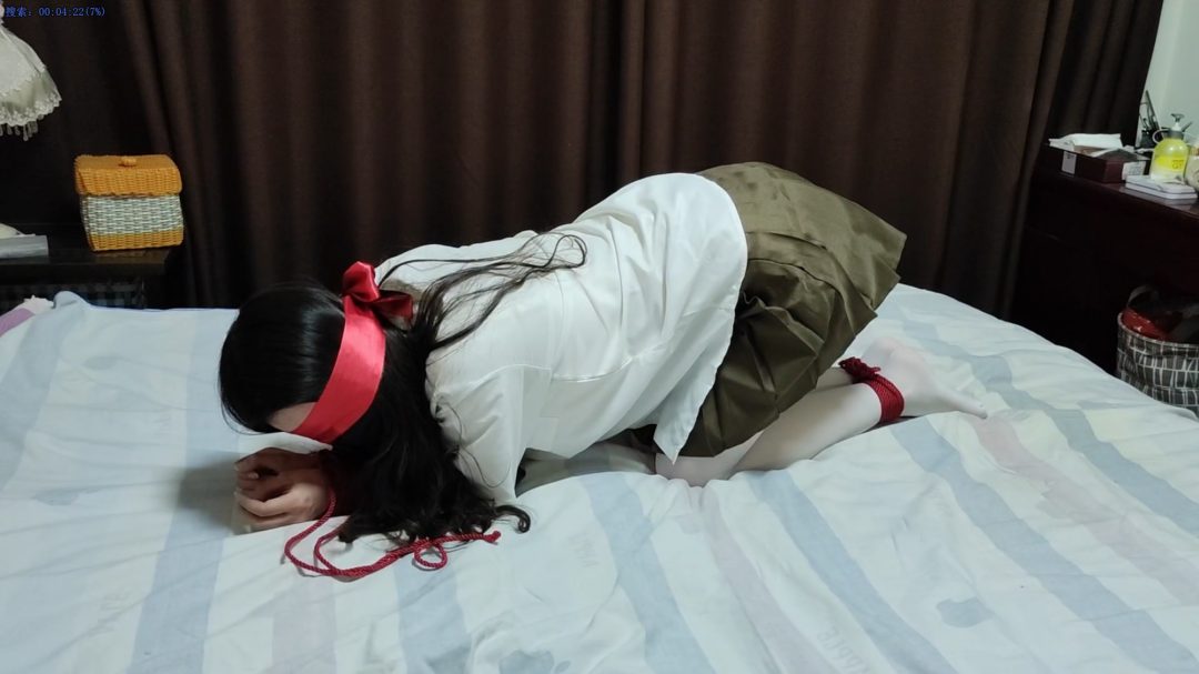 小m捆绑手脚sp 打屁股手心脚心-2