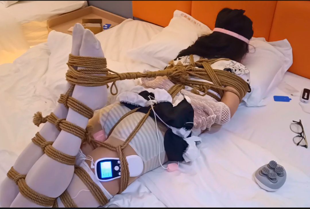 白丝熊猫女仆蛋糕裙，超紧日式放置，极限驷马-1