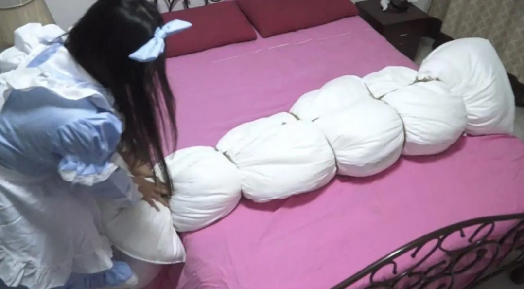 [被子的囚禁 - 下] 女女、美腿、白丝、女仆装、堵嘴、调教、被子全包、Cosplay-13