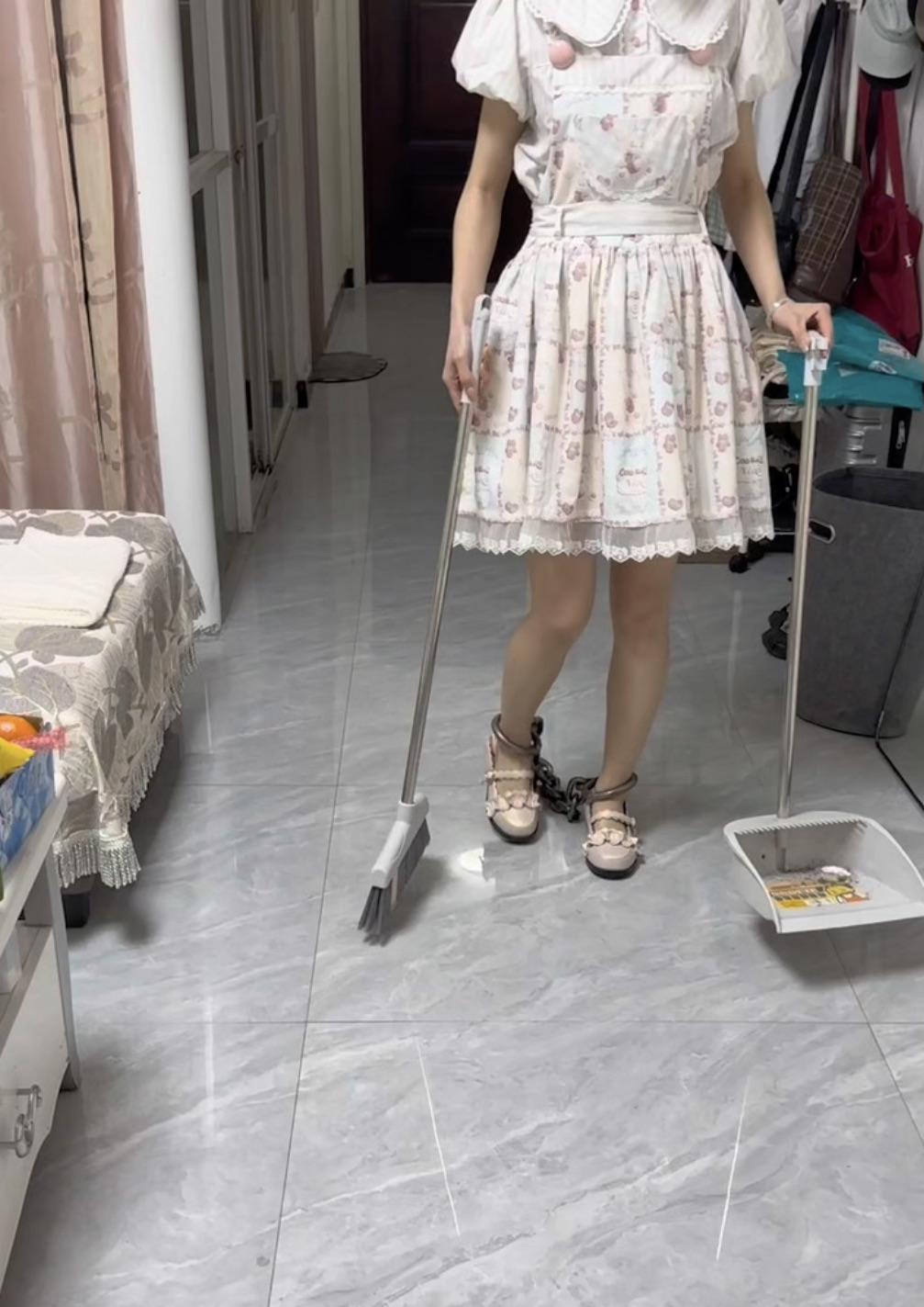 Lolita女孩的脚镣日常-新到的脚镣和新任务-4