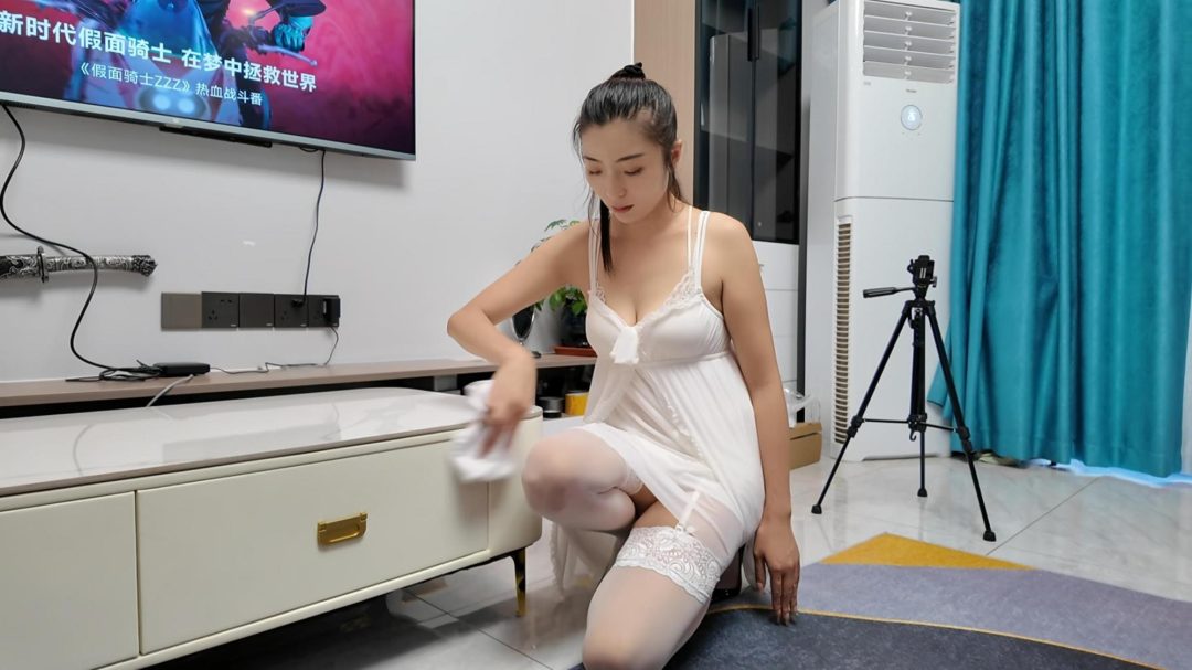 佳佳白丝睡裙后手观音-4