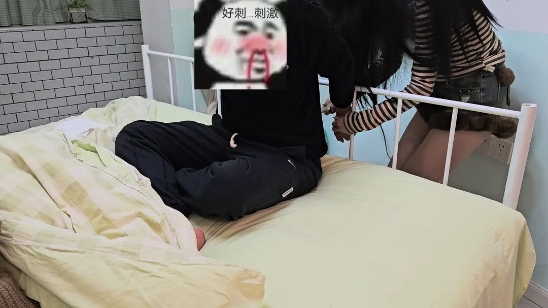 当你偷女神丝袜结果被抓到了（m向） 丝袜 手铐 都市 捆绑 镣铐 挣扎-3
