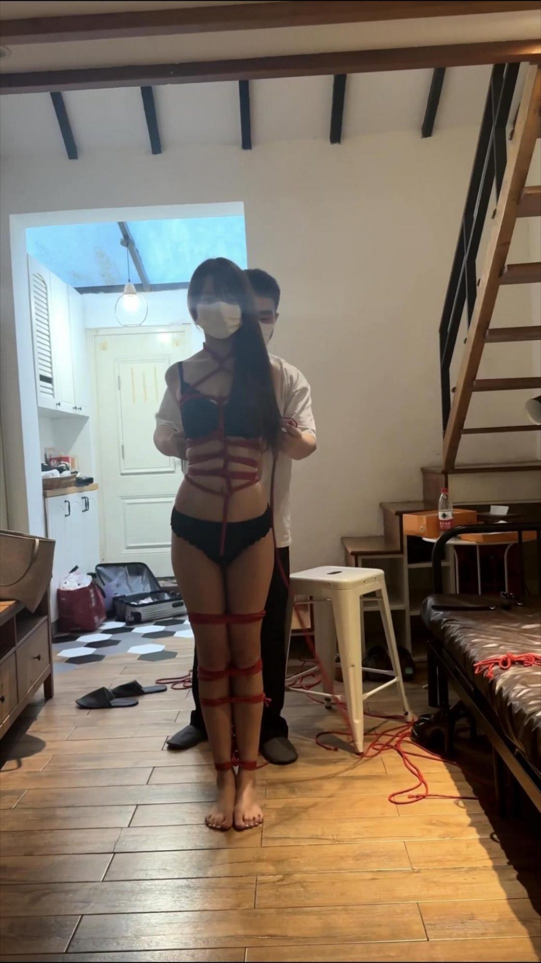 小骨头内衣直臂股绳垫脚吊-1
