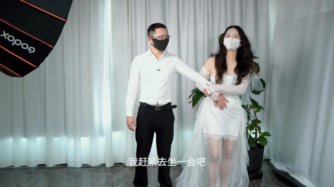 【Raymond】（大制作）被胁迫的准新娘8: 在未婚夫面前，以拍写真为名，一边被TJ一边被拍，还不敢表现的太痛苦（80多分钟/精品剧情/13cm高跟/原味内裤堵嘴/超紧股绳-1