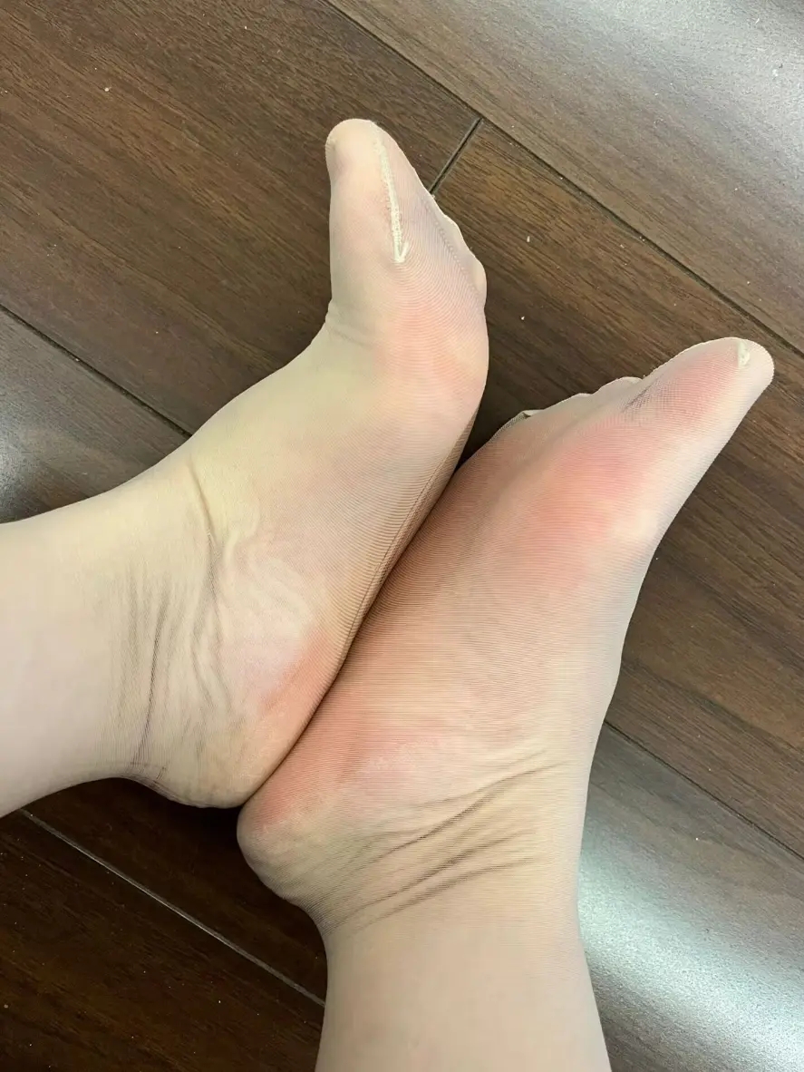 【麦子原味堵嘴下集】肉丝包臀裙 失禁 原味丝袜堵嘴-2 【麦子原味堵嘴下集】肉丝包臀裙 失禁 原味丝袜堵嘴-2