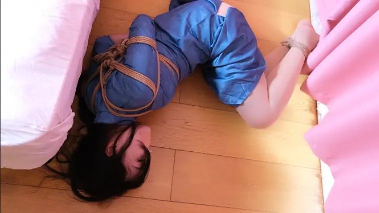 被入室捆绑折磨的旗袍少女-5