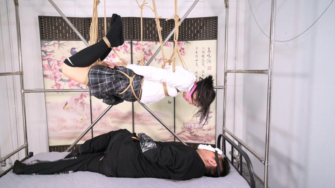 如何防止睡觉时滴落一脸口水--刑床、JK、悬吊、戒尺、TK、口球、鞭打-8