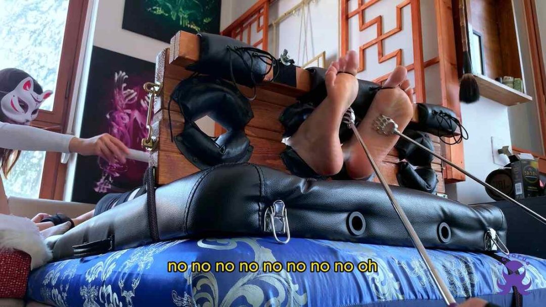 OctopusTickling – Emi x Yuxi – foot tickling session-2 OctopusTickling – Emi x Yuxi – foot tickling session-2