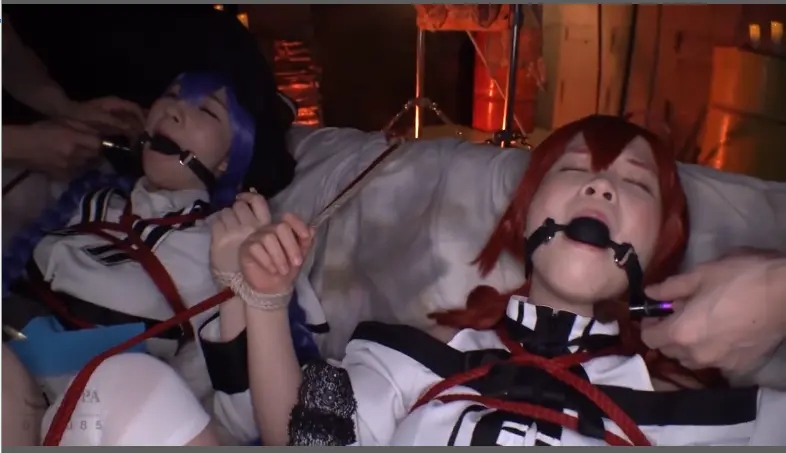 コスプレ美少女緊縛おもちゃ責め強●絶頂映像集 4時間-1