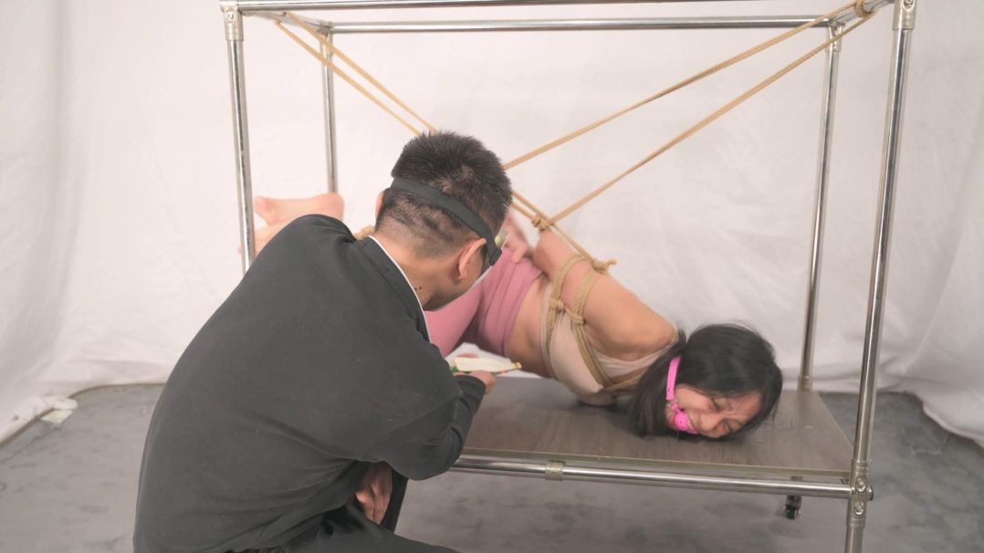 绳模沐小雨铁架小车驷马缚--瑜伽服、运动鞋、口球、抚摸、趾缝TK-2