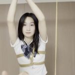 柳洋&文文-新模体验-单腿吊缚、蒙眼、丝袜套头、充气口塞