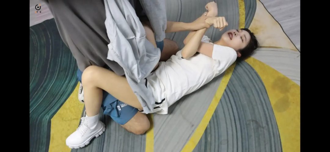 （得意客绝版模特米娅订制）美女侦探受虐记-5