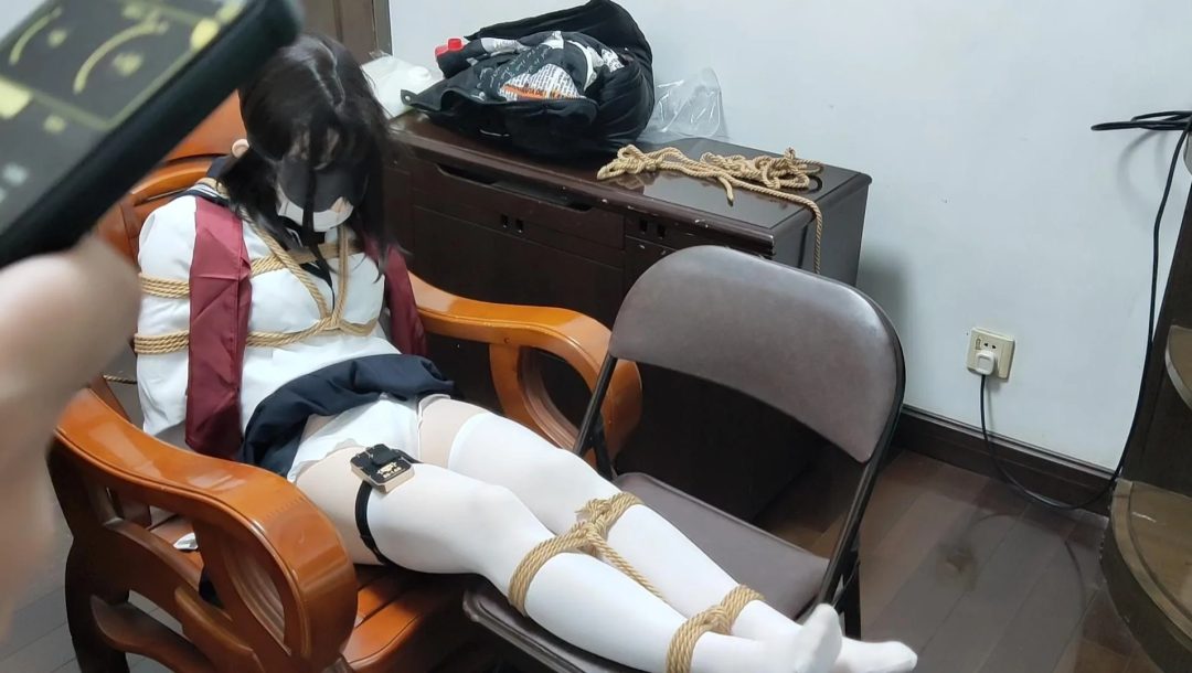 kigurumi绳缚jk调教1-1