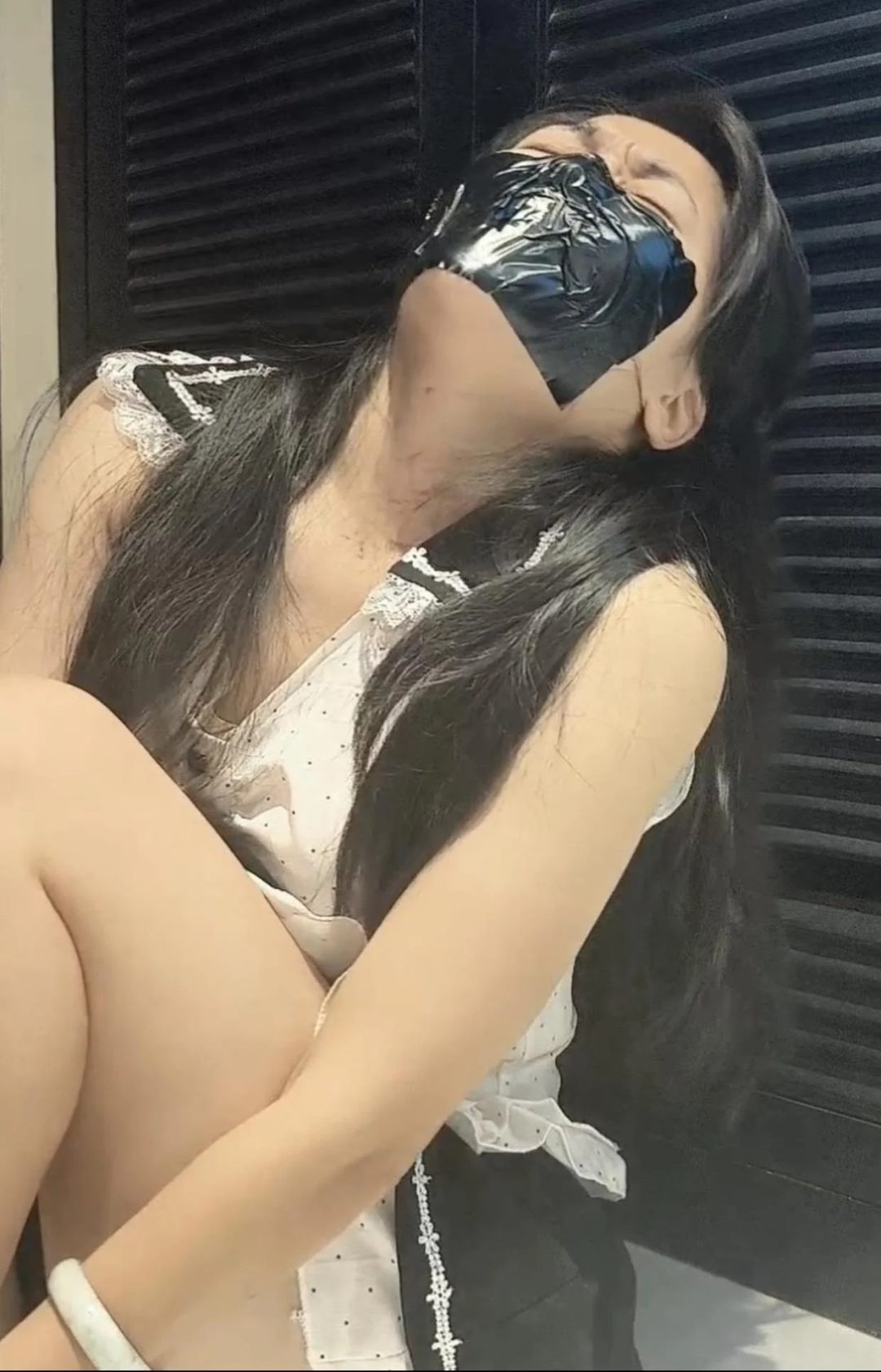 喵酱妹的双层黑胶敷面，直接把妹妹整急眼了-1