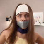 Hot cleave-gag dance from Leya