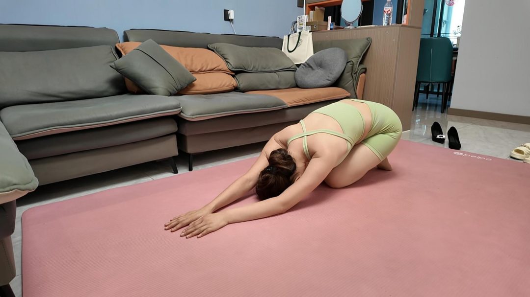 瑜伽美女茜茜直臂放置-3