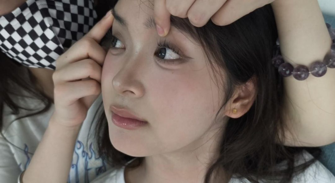 （昏迷的小芮）小芮应聘模特 反被 黑公司 M晕 卖掉 气质超好！肤白貌美大长腿~-3