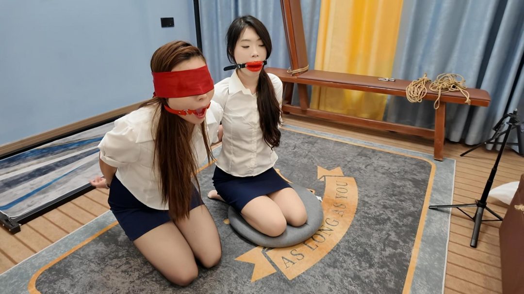 小夏佳佳双人紧缚口塞训练-10