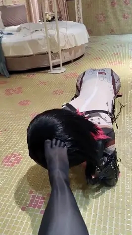 绝赞艾莲乔K9爬行调教-4