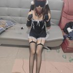 少萝小m女仆装吊带黑丝k9捆绑