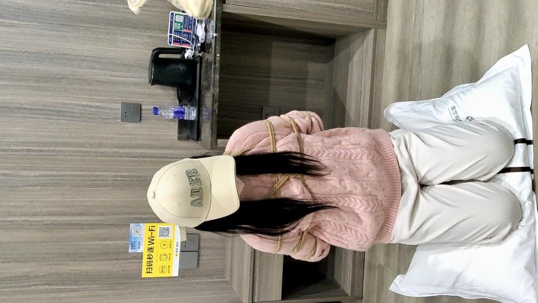 约绑新模高颜值的女护士 五花大绑 罚跪 手铐 单手套-4