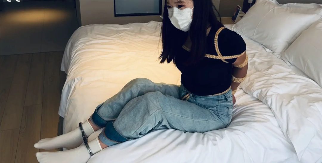 小圆 后手直臂 手铐 小白袜 TK-3